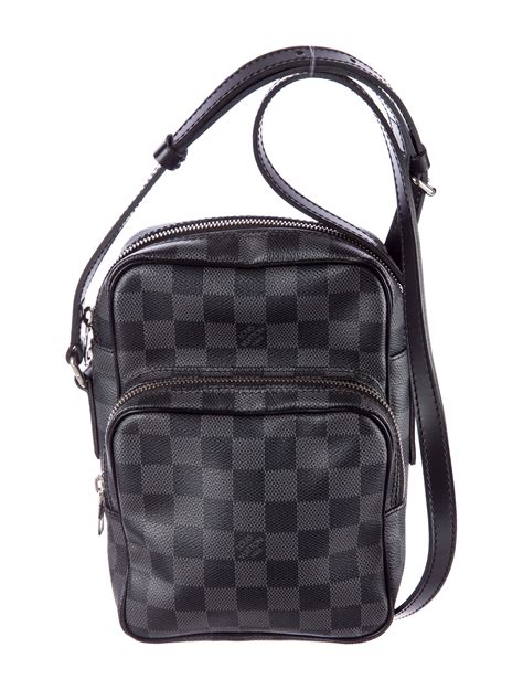 louie crossbody bag men.